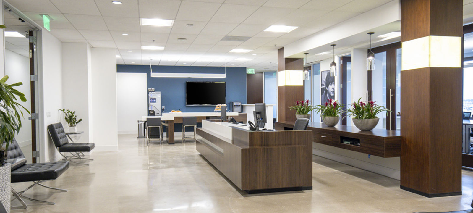 4225 Executive Square, La Jolla - Image 1