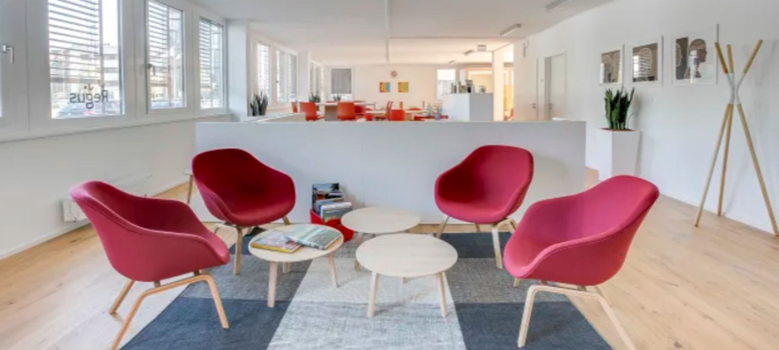 5913 Executive Dr, Lansing - Image 1