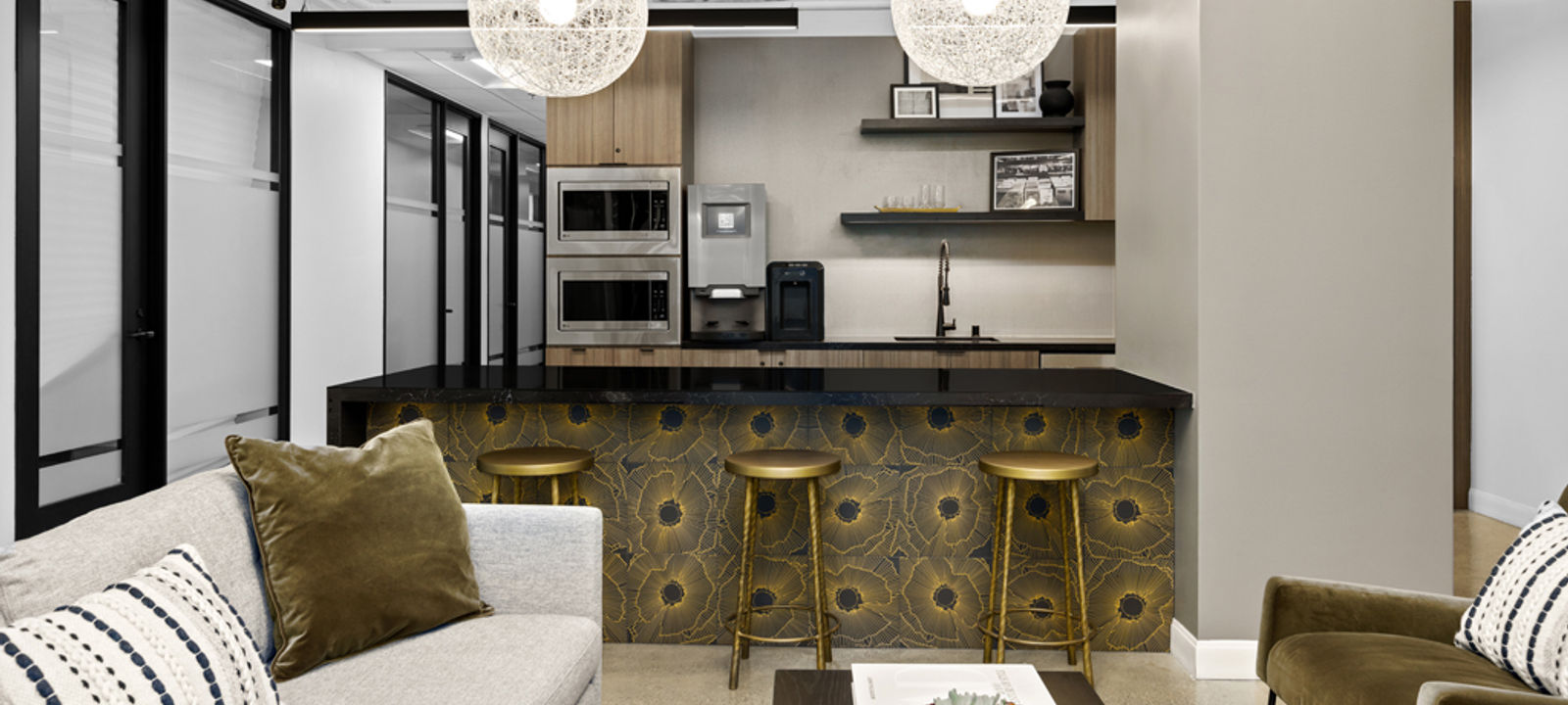 10940 Wilshire Blvd, Los Angeles - Image 1