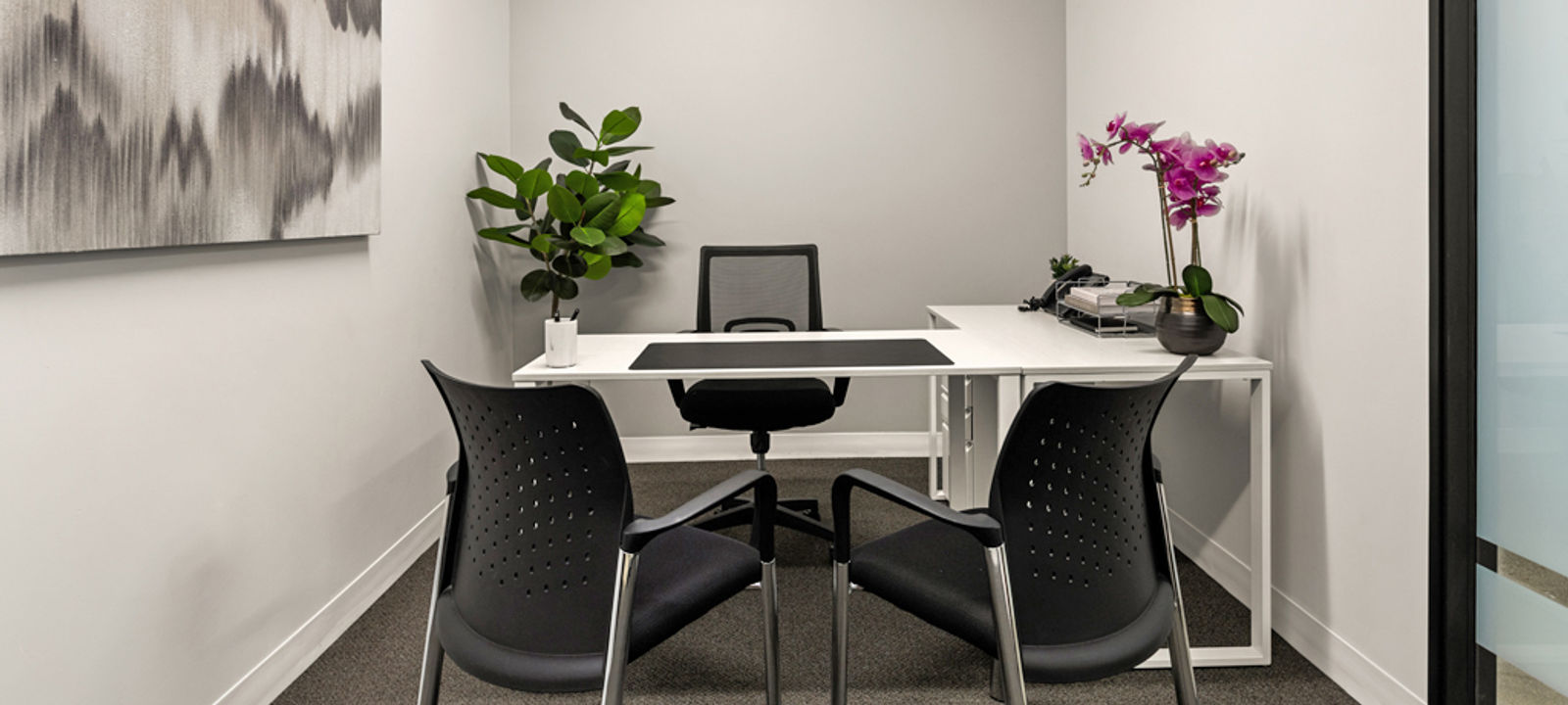 10940 Wilshire Blvd, Los Angeles - Image 1