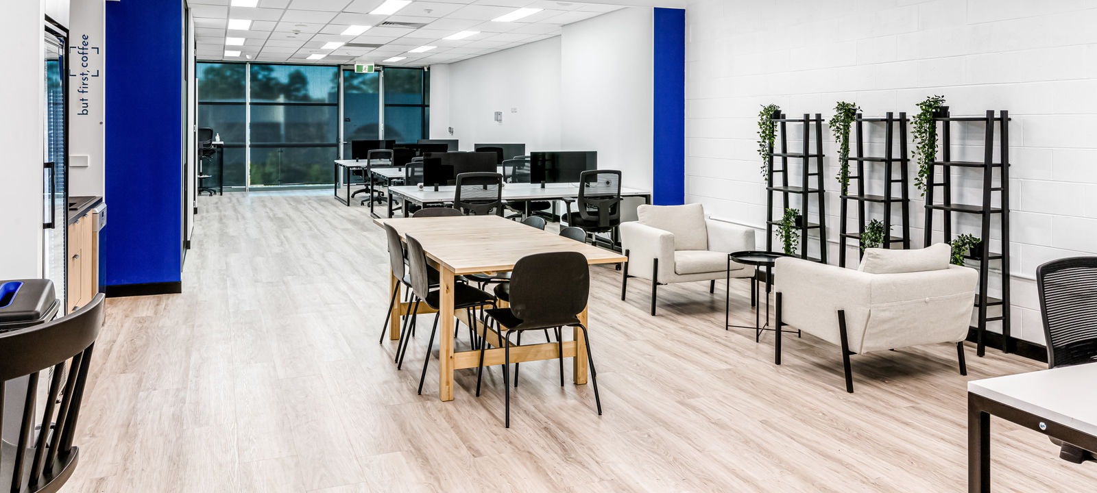 14 Lexington Drive, Bella Vista - Image 1