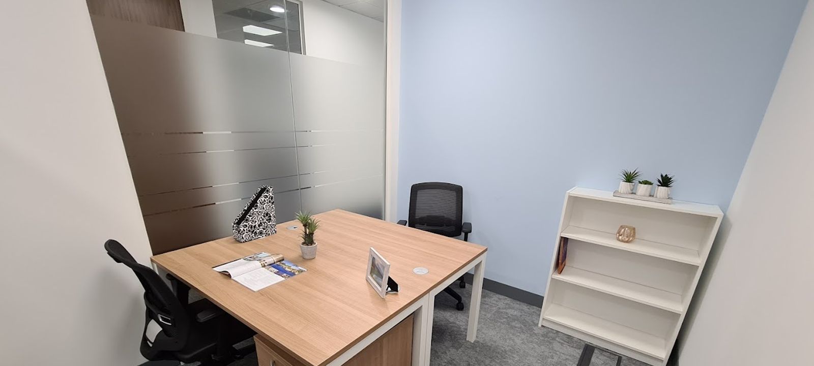 1 Meadlake Place 1 Meadlake Place, Egham - Image 1