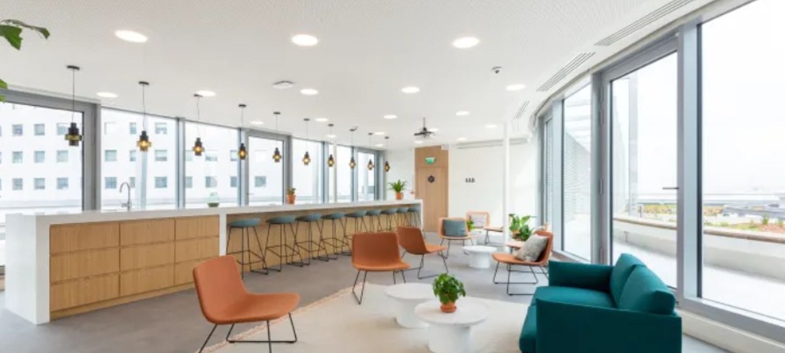 6 Strawinskylaan, Amsterdam - Image 1