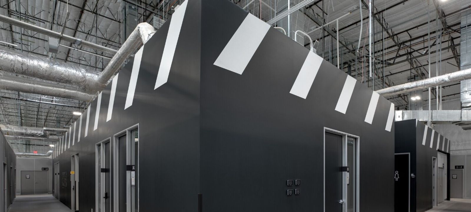 910 W Carver Rd, Tempe - Image 1