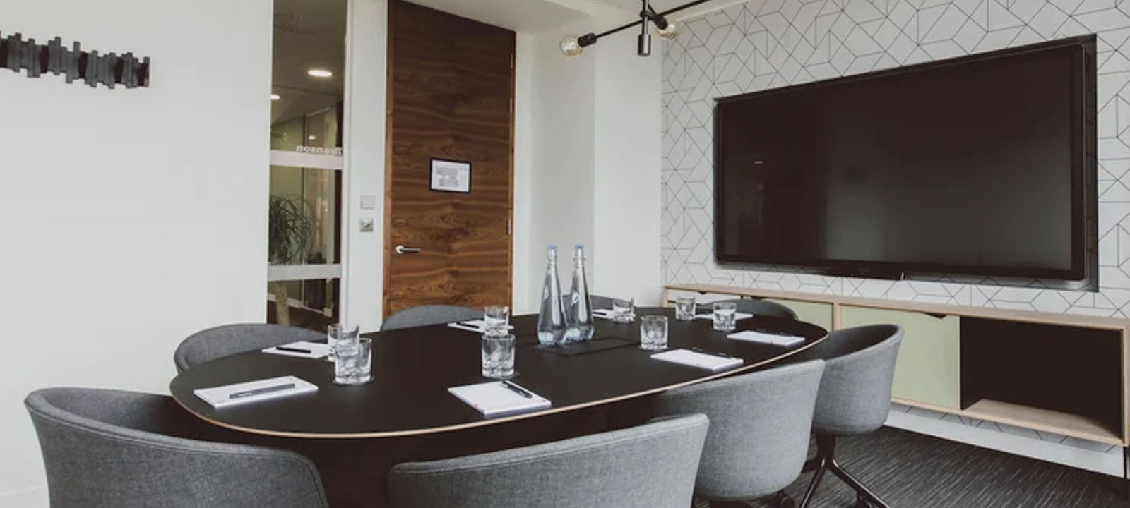 4 Longwalk, Stockley Park - Image 1