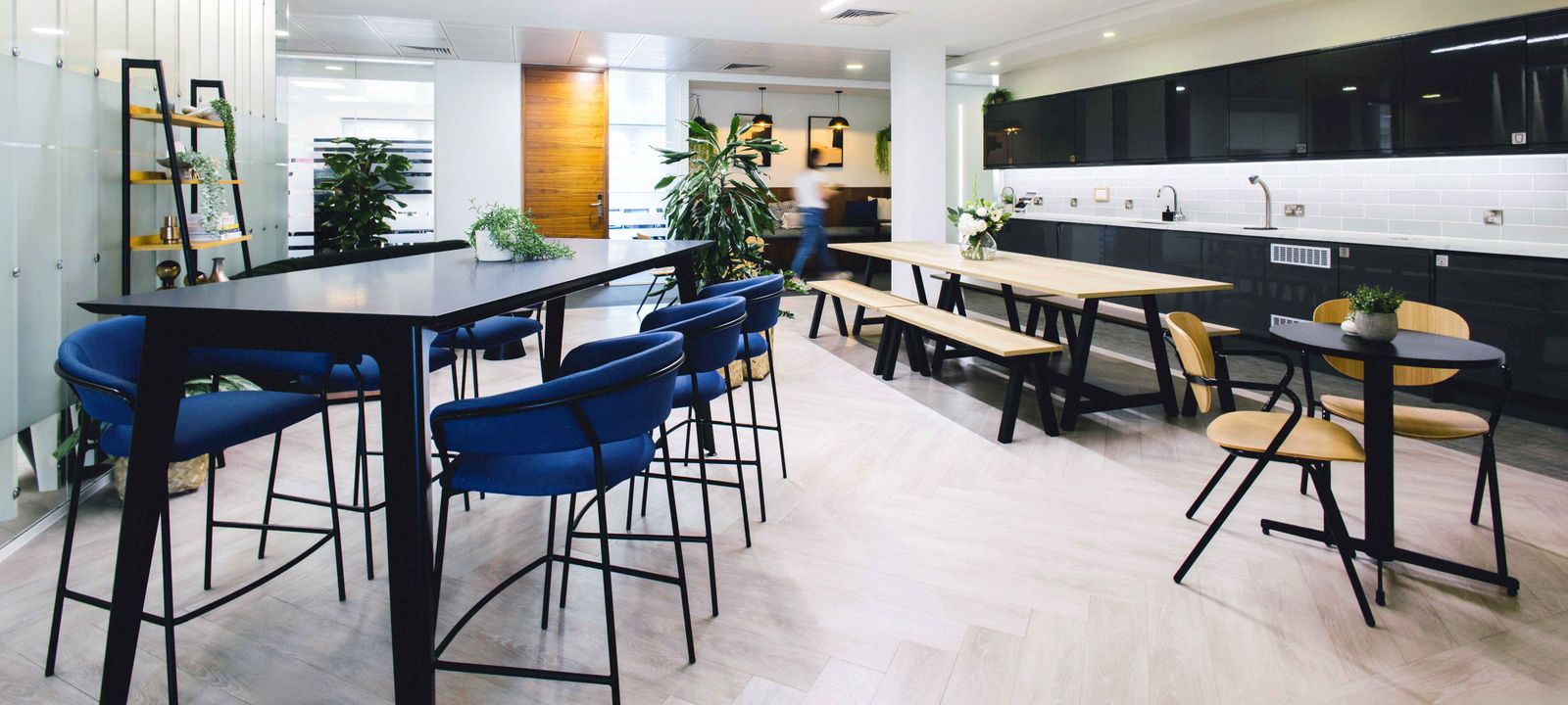 23 Park Square South, Leeds - Image 1