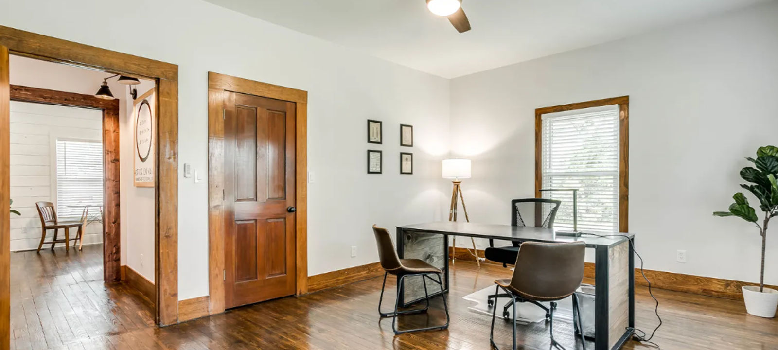 173 W Main St, Azle - Image 1