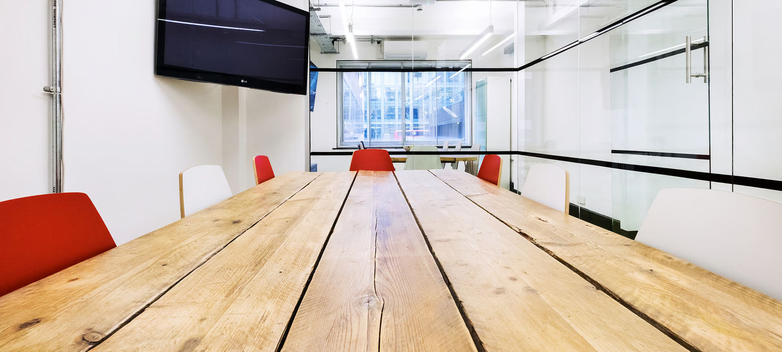 10 Clothier Street, Greater London - Image 1