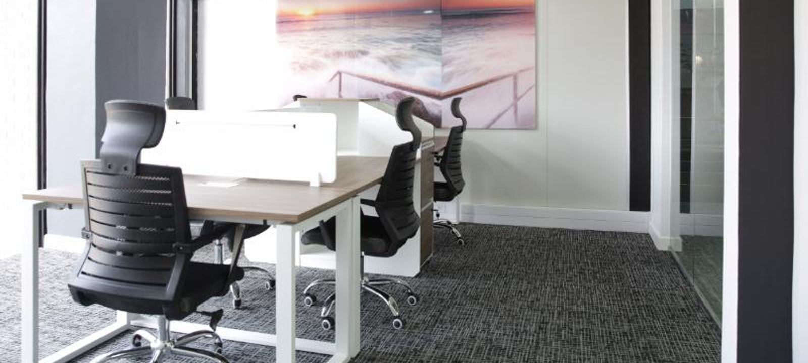 9 The Straight Avenue, Pine Slopes - Image 1