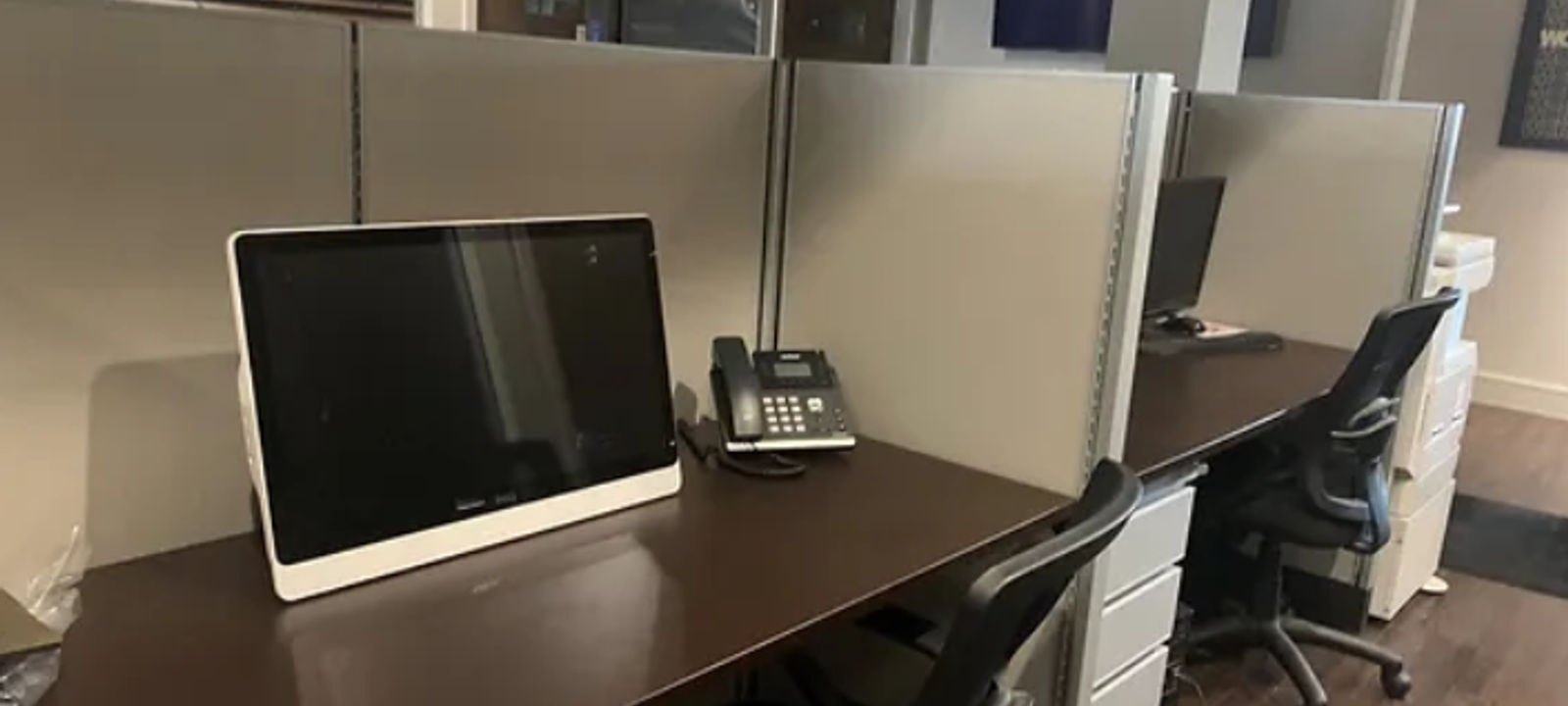 545 E Jericho Turnpike, Huntington - Image 1