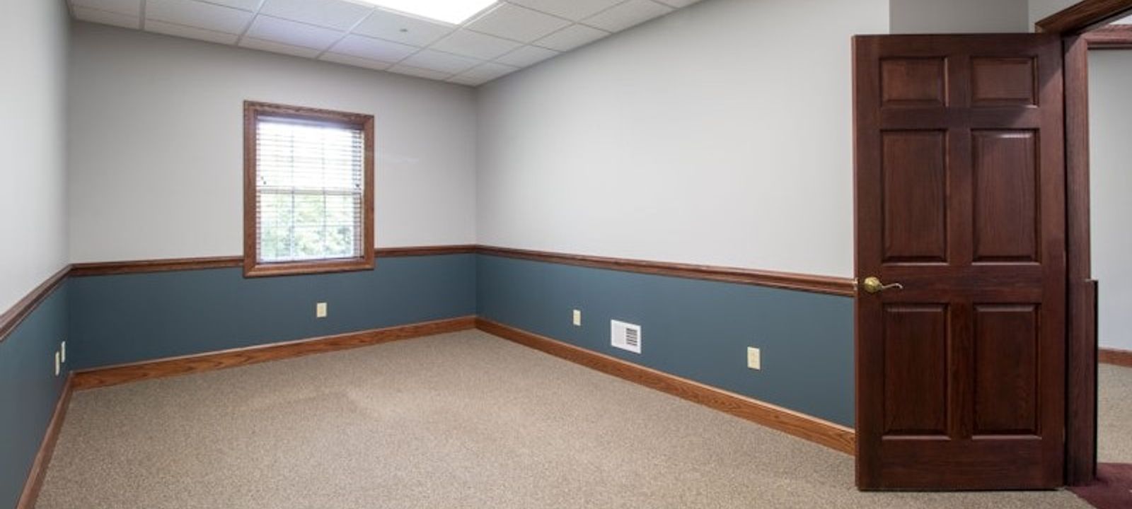 95-105 Canal Landing Blvd, Rochester - Image 1