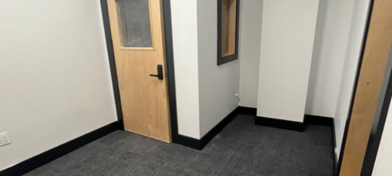 75 Stewart Ave, Brooklyn - Image 1