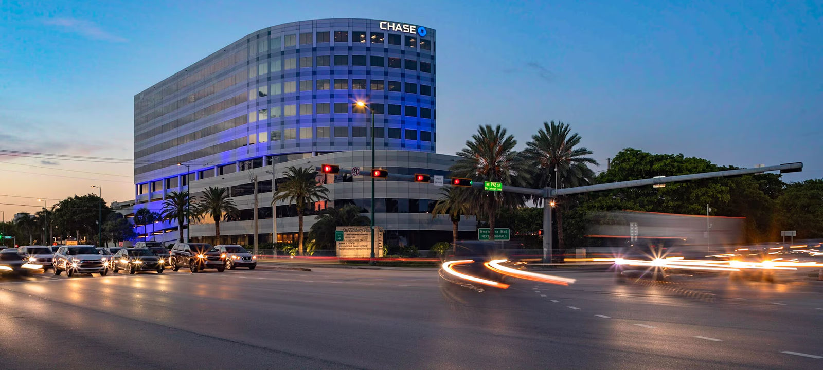 19495 Biscayne Blvd, Miami - Image 1