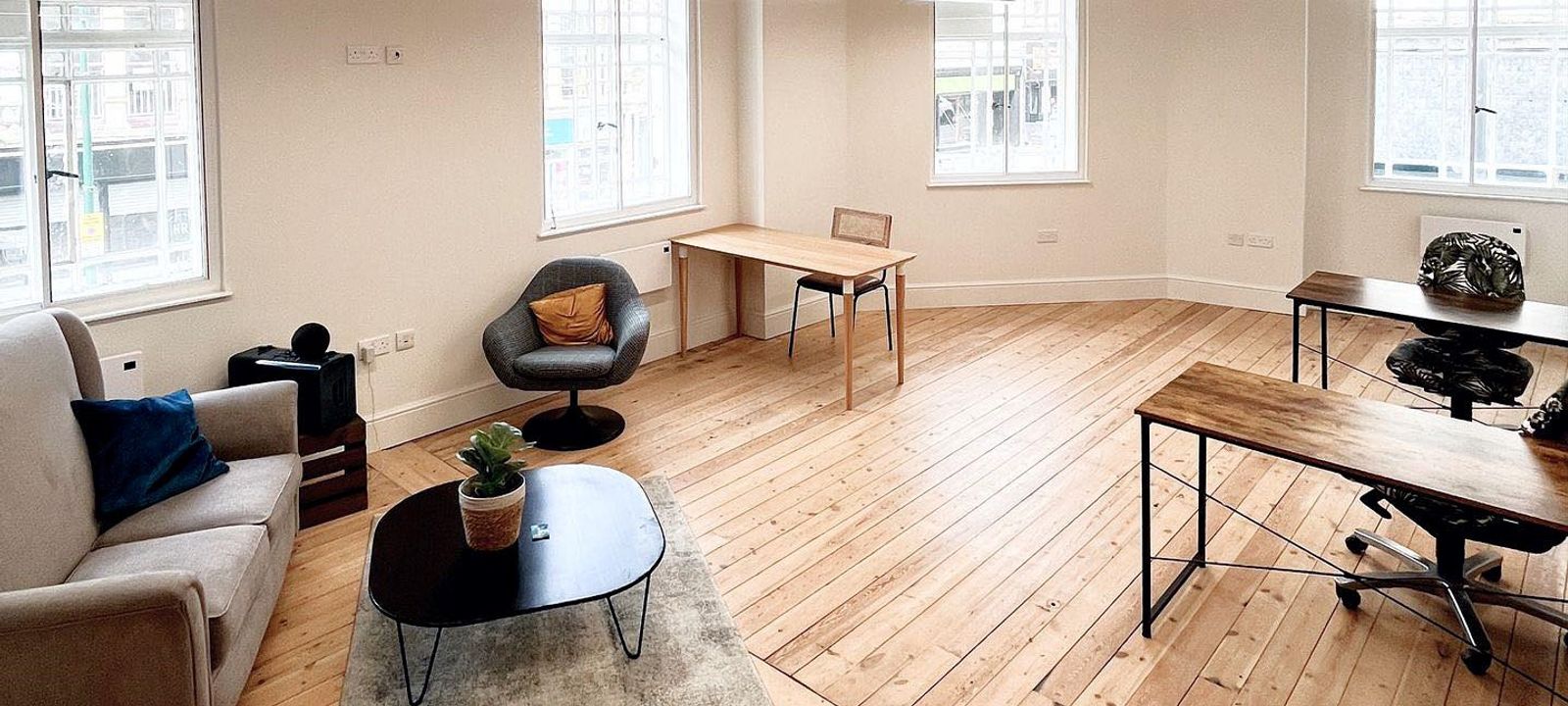 High Street, Newport - Image 1