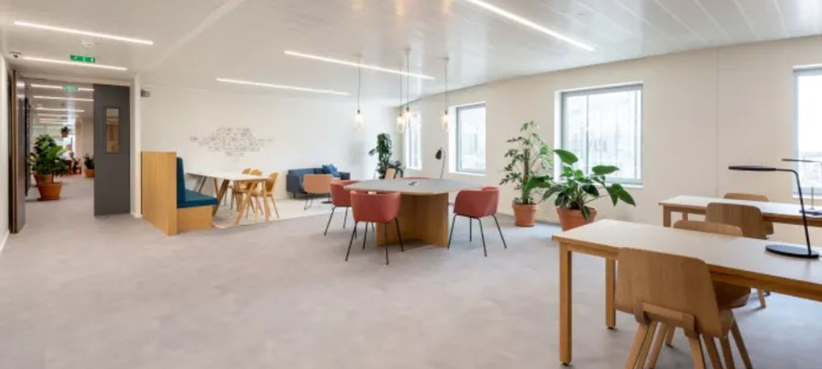 8-10 Puskas Tivadar Ut, Budaors - Image 1