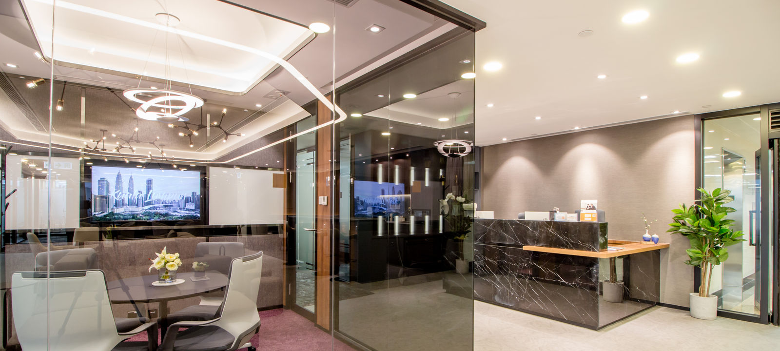 111 Connaught Road Central, Sheung Wan - Image 1