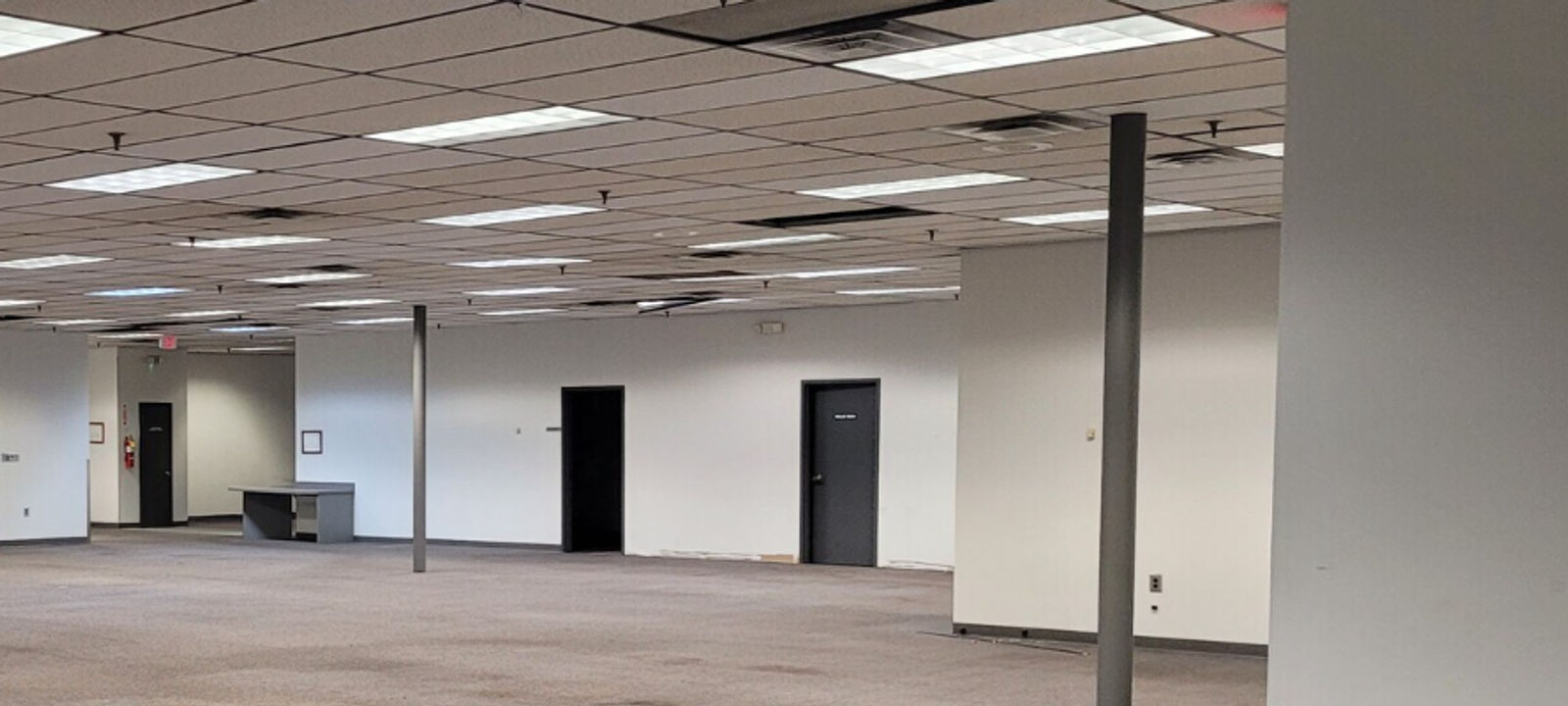 215 Marvin Miller Dr Sw, Atlanta - Image 1