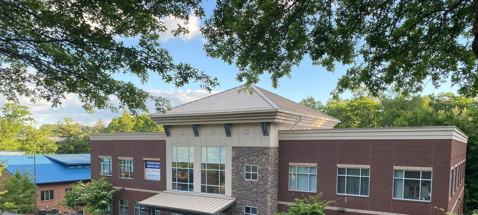 584 State Farm Rd, Boone - Image 1