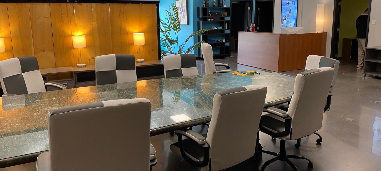 714 W Walnut Street, Johnson City - Image 1