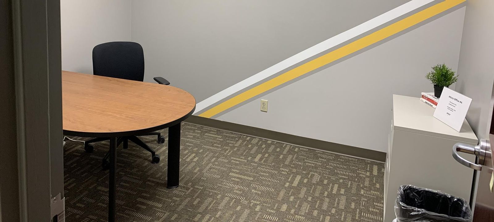 9511 Angola Ct, Indianapolis - Image 1