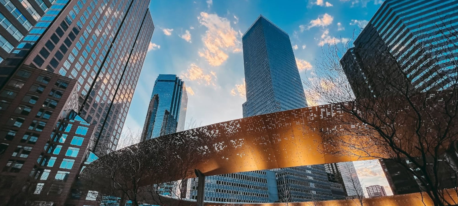 1700 Pacific Ave, Dallas - Image 1