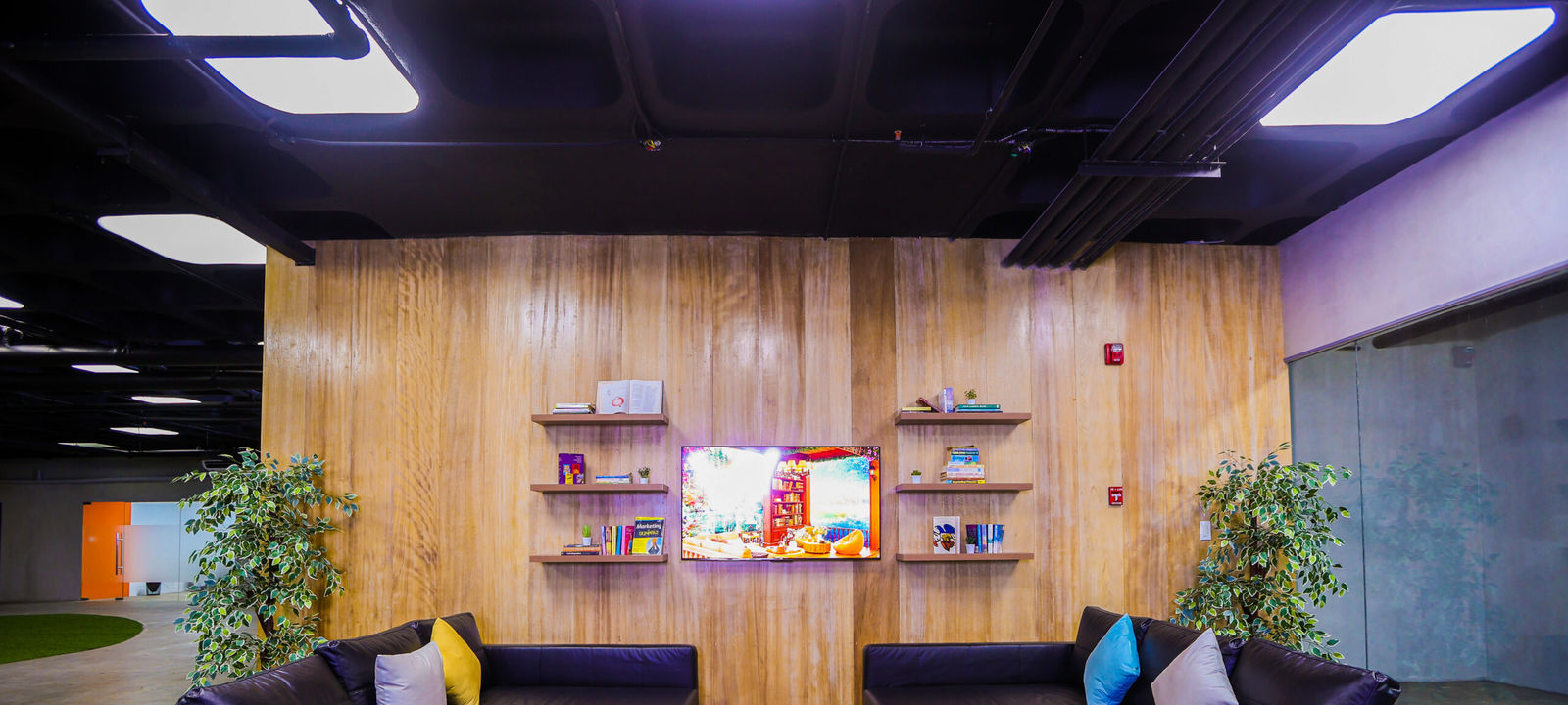 2130 Chino Roces Ave Legazpi Village, Makati - Image 1