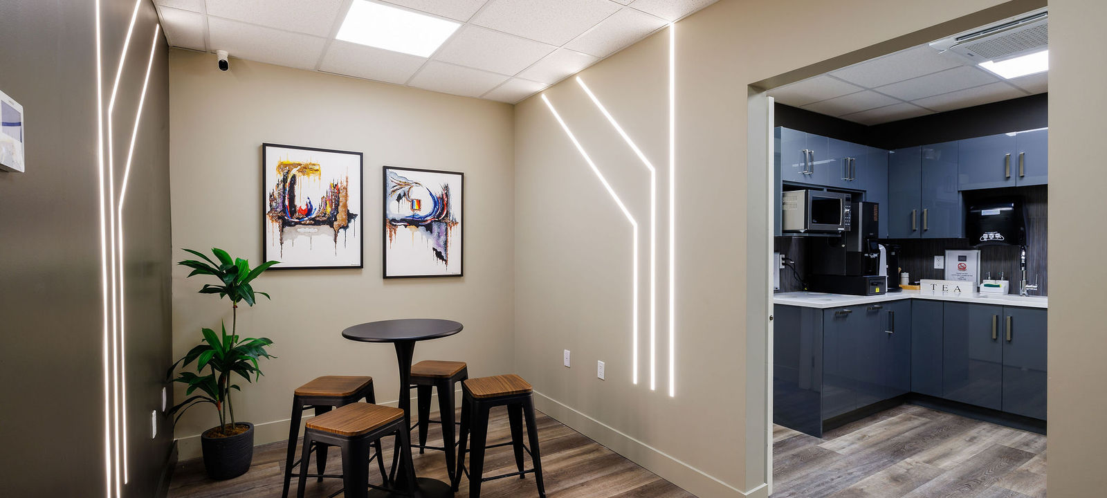 117 East 15th Street, North Vancouver - Image 1