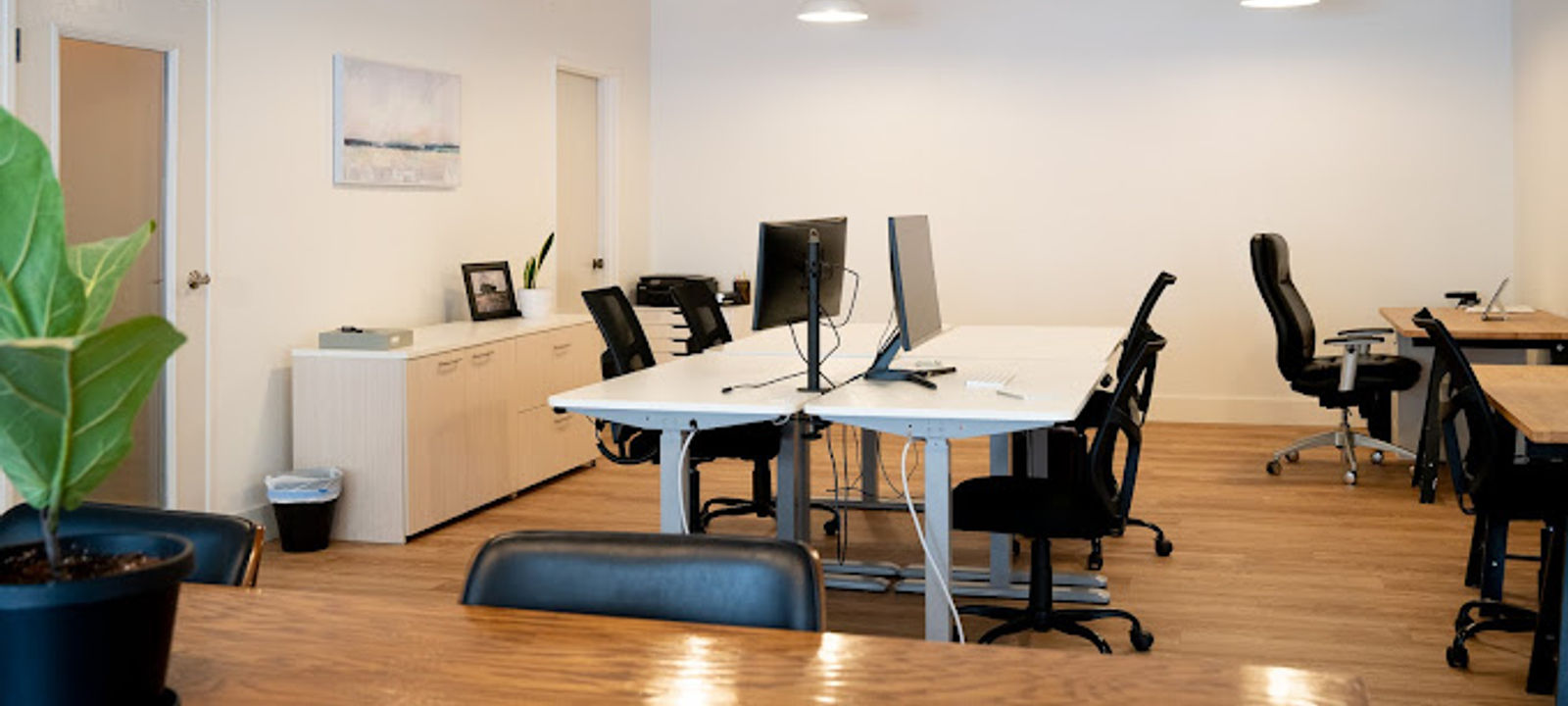 1560 E Main St, Ventura - Image 1