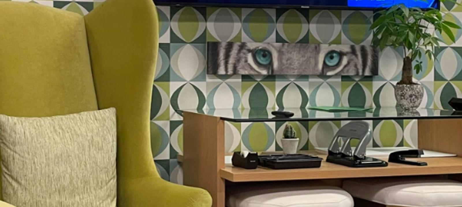 375 Main Ave Ne, Hickory - Image 1