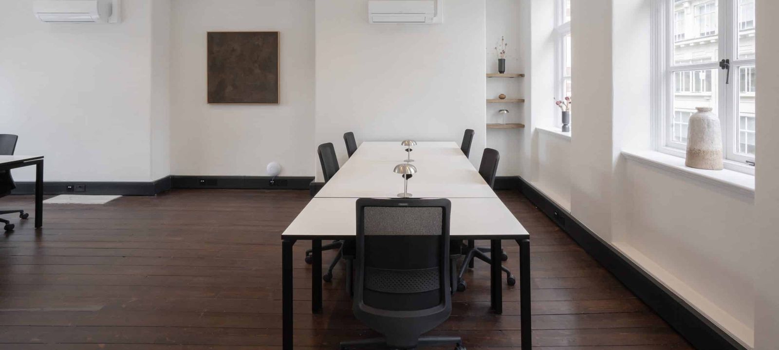 20 Eastcastle St, London - Image 1