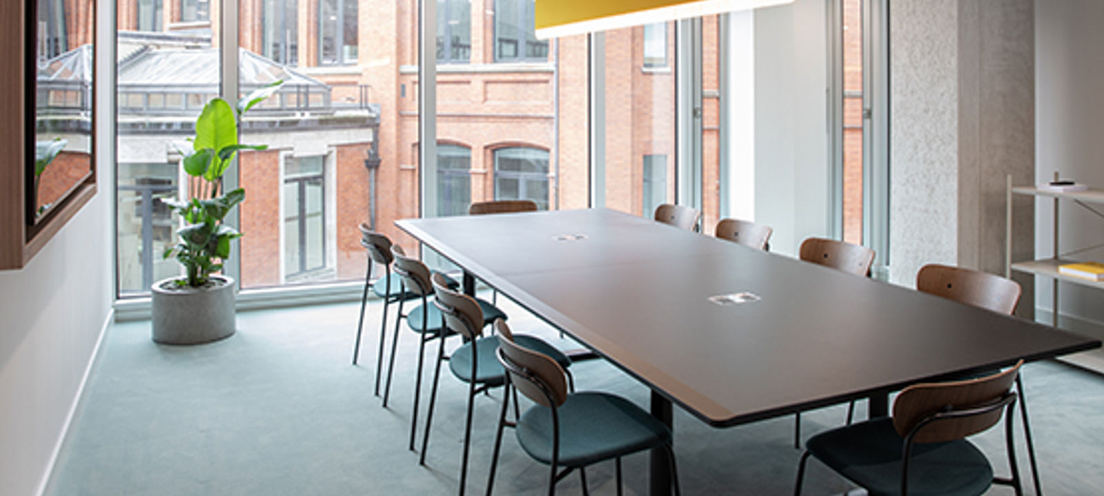 123 Victoria St, London - Image 1