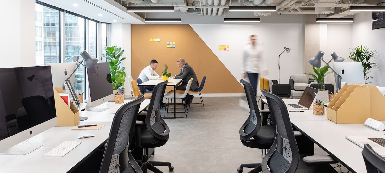 123 Victoria St, London - Image 1