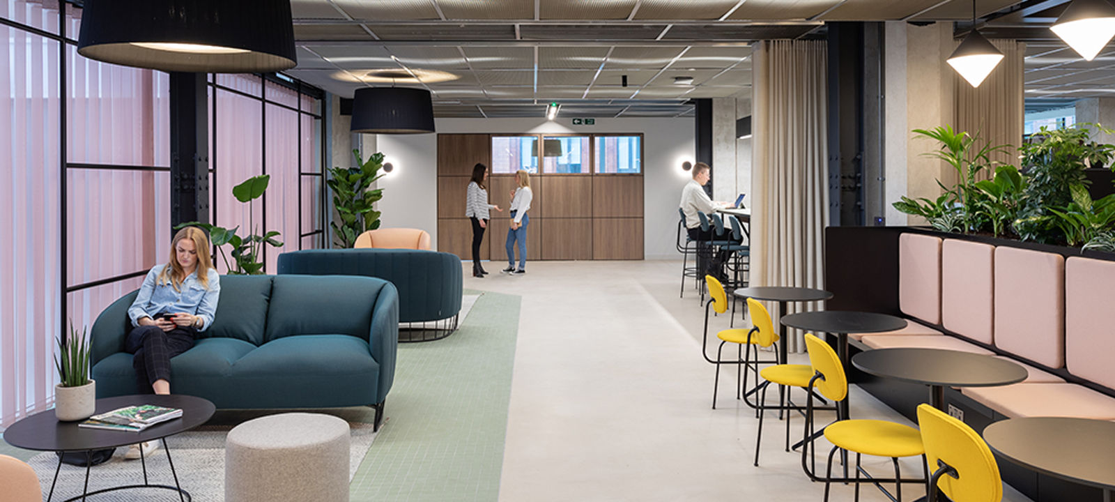 123 Victoria St, London - Image 1