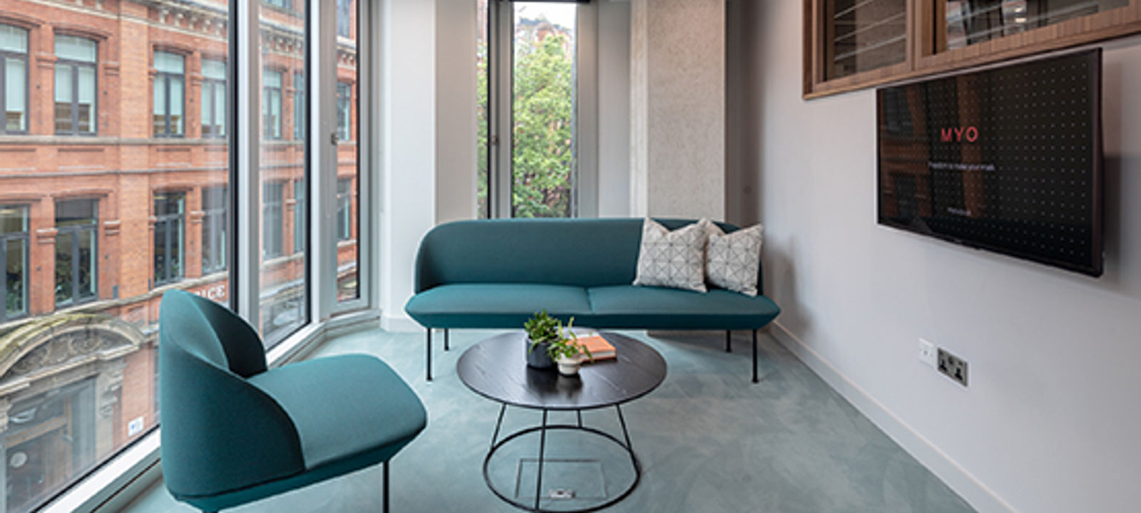 123 Victoria St, London - Image 1