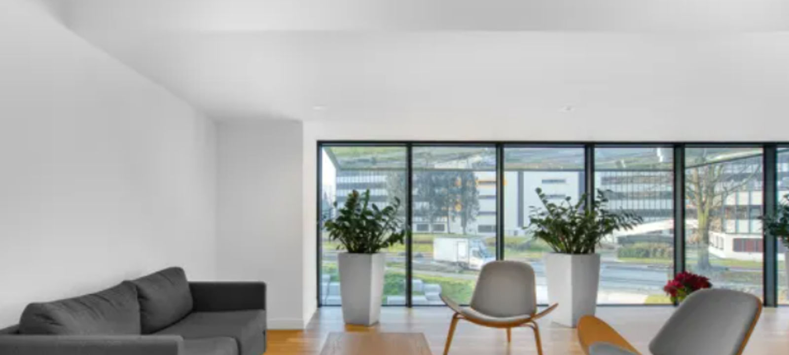 2055 Craigshire Rd, St Louis - Image 1