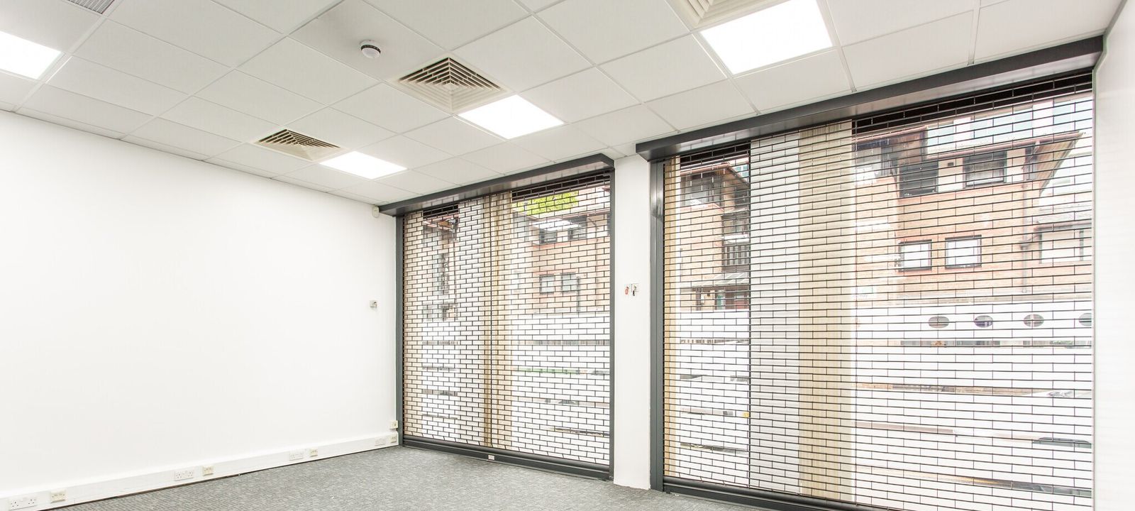 31 Scarborough St, London - Image 1