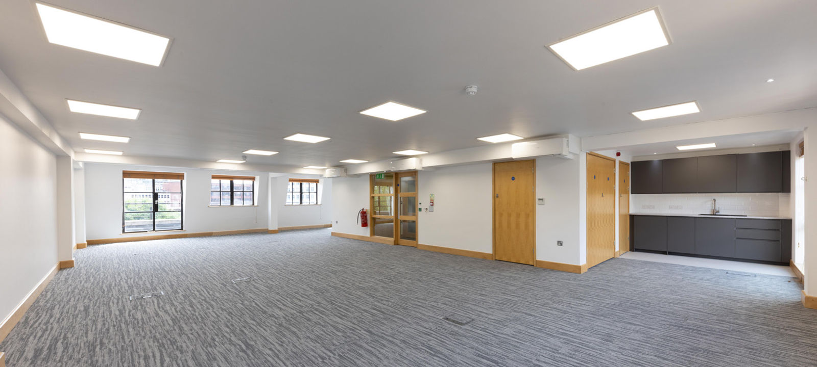 25 W Tenter St 25 W Tenter St, London - Image 1