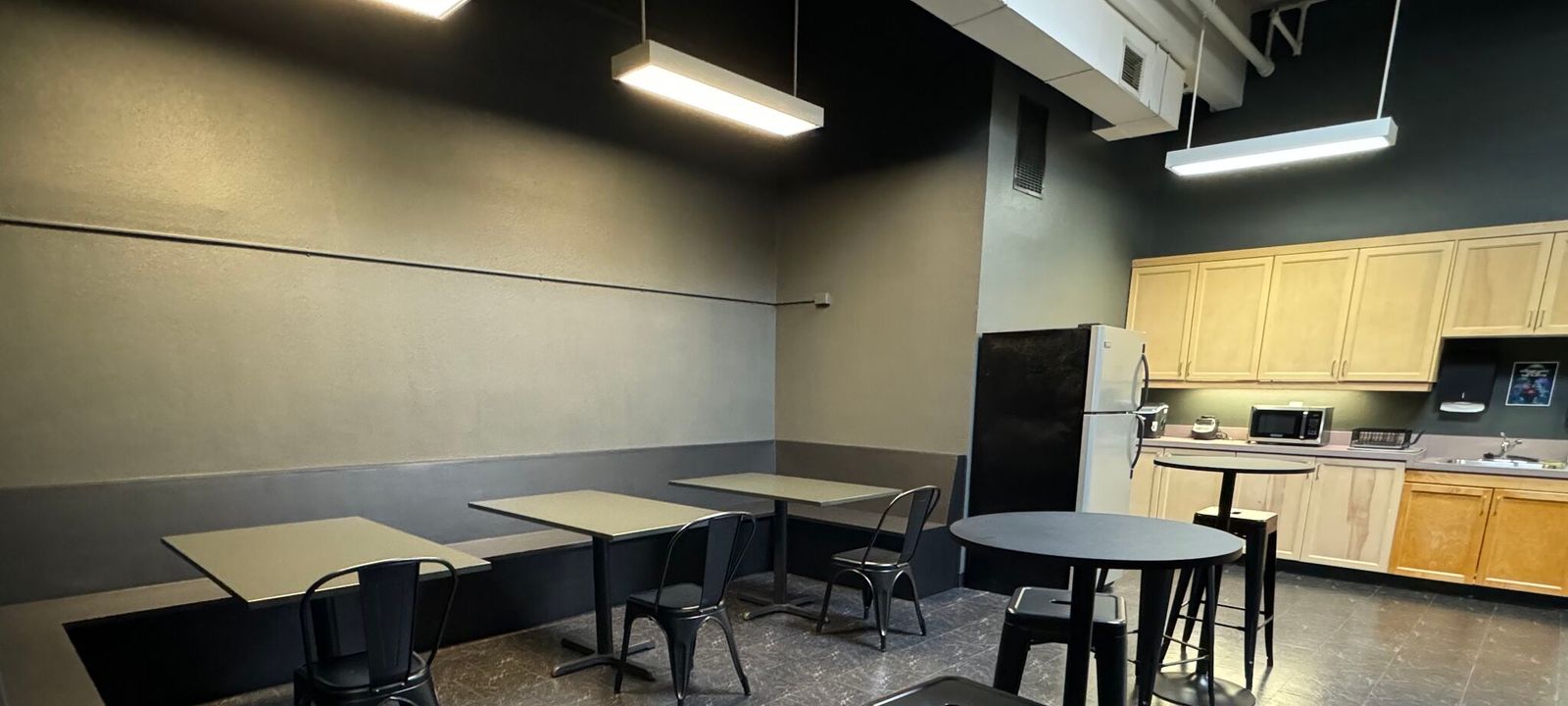 40 E Broadway, Eugene - Image 1