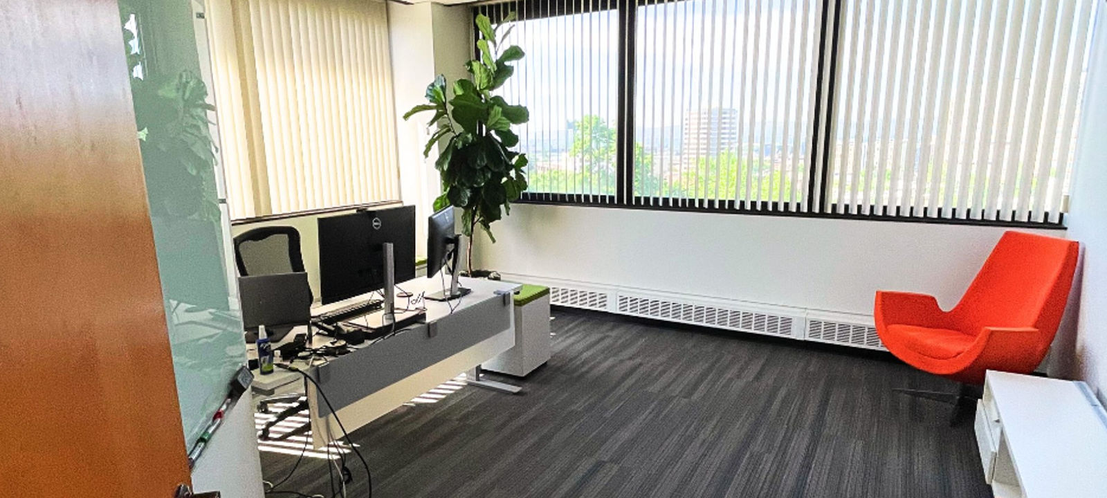 915 Broadway St, Vancouver - Image 1