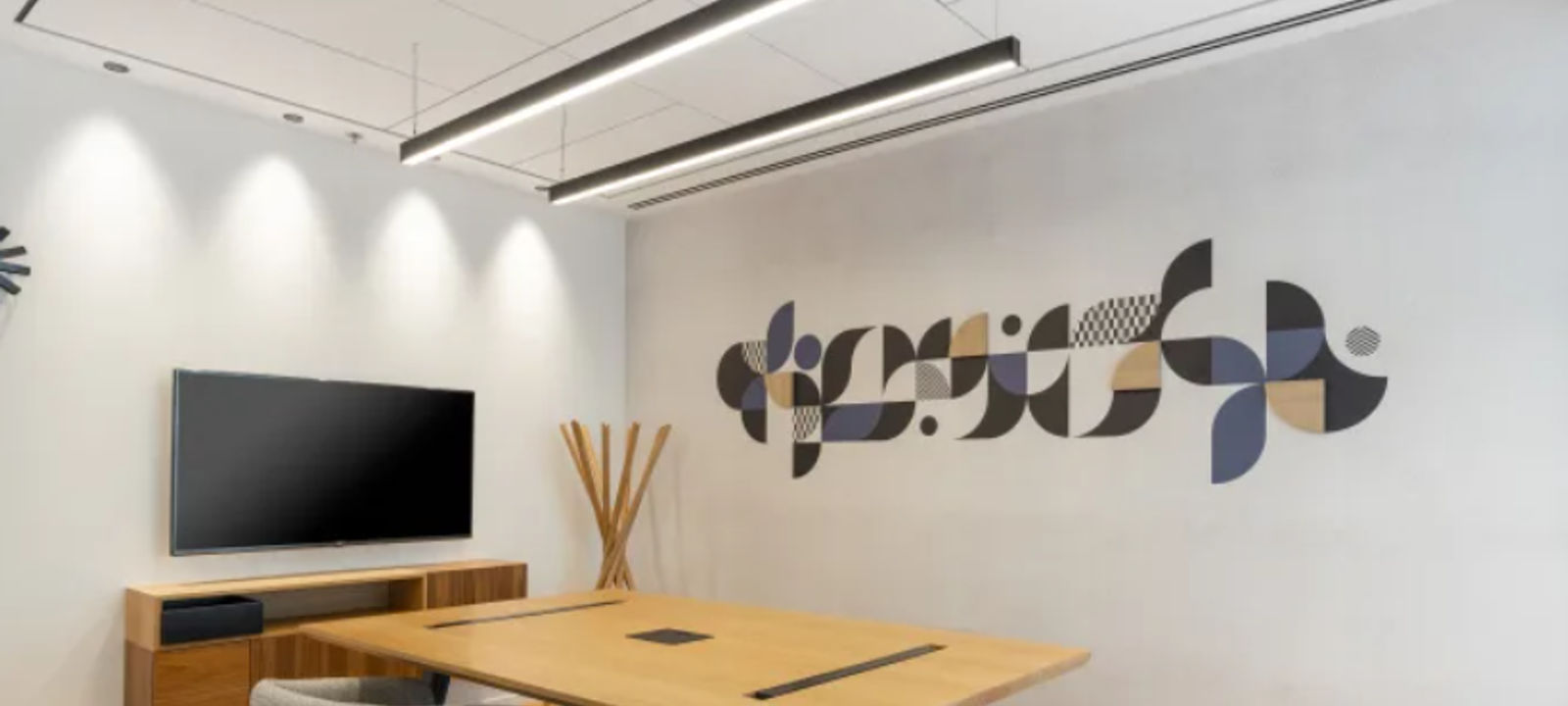 803 Camarillo Springs Rd, Camarillo - Image 1