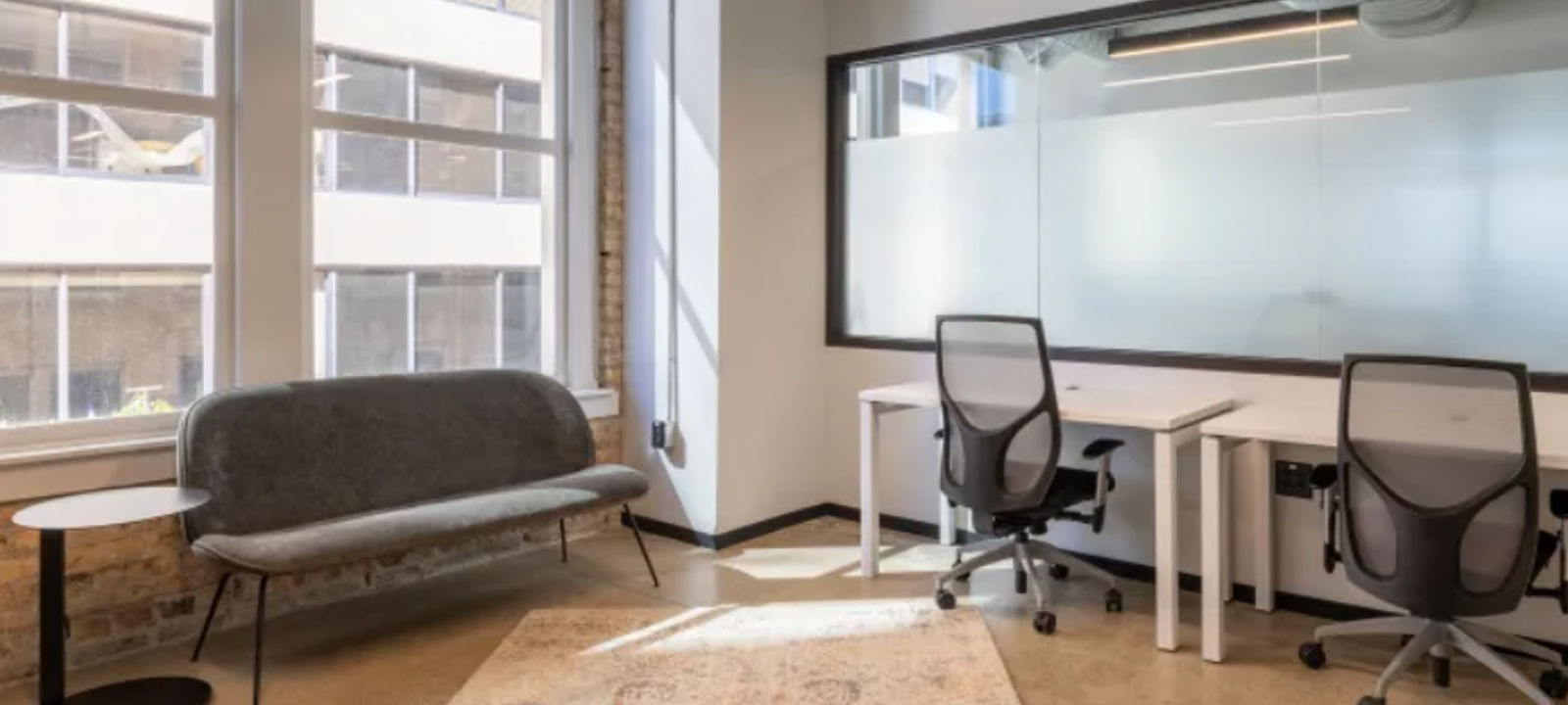 6044 S 16th St, Phoenix - Image 1