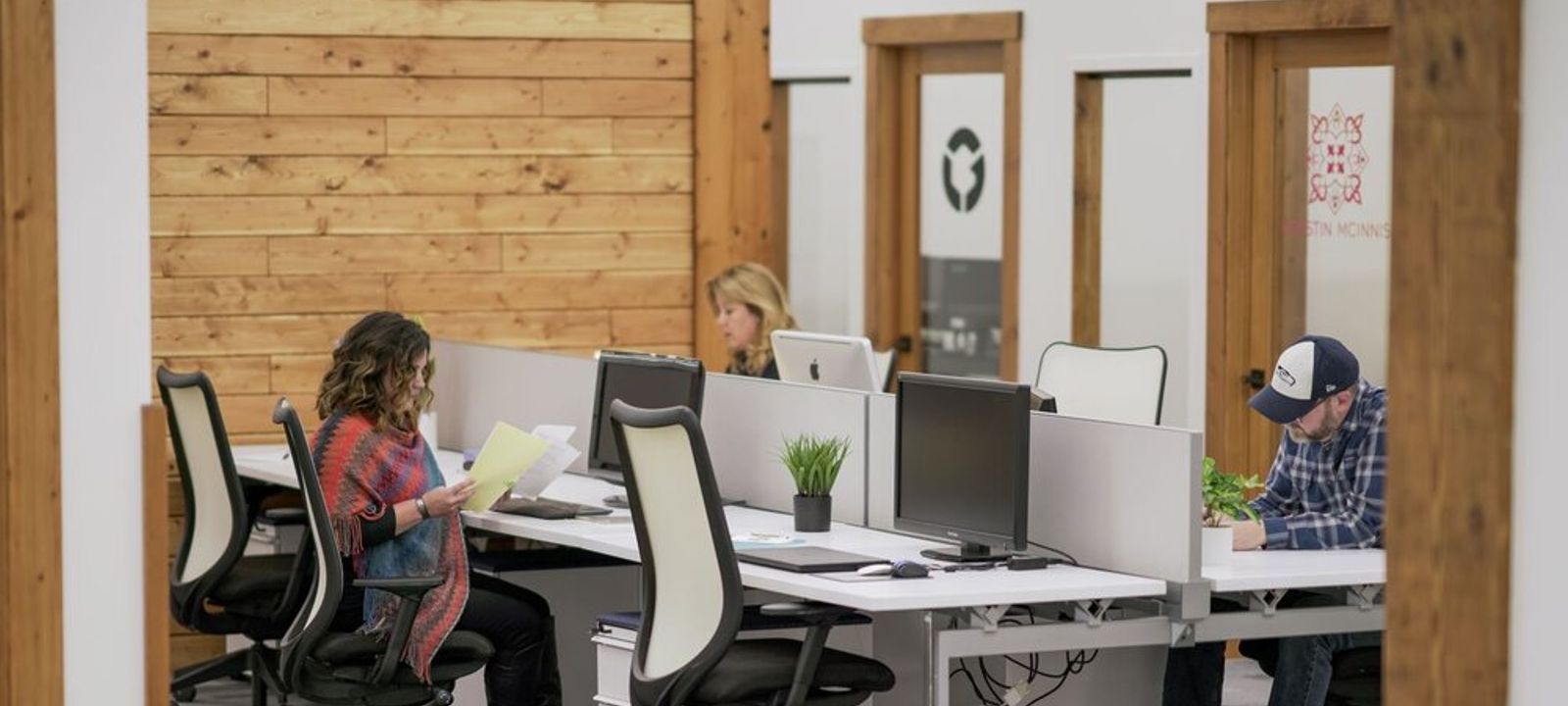 14 N Wenatchee Ave, Wenatchee - Image 1