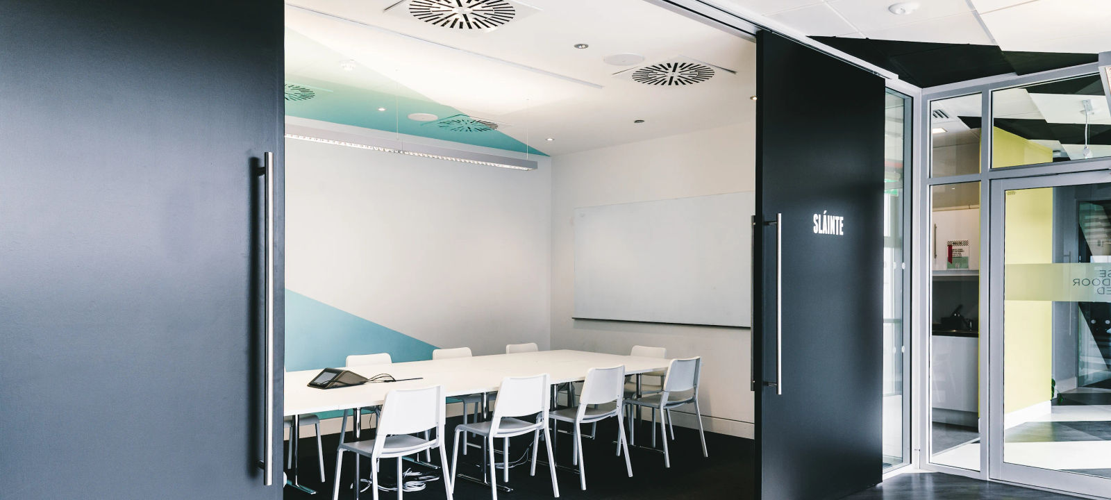 42 Pearse St, Dublin 2 - Image 1