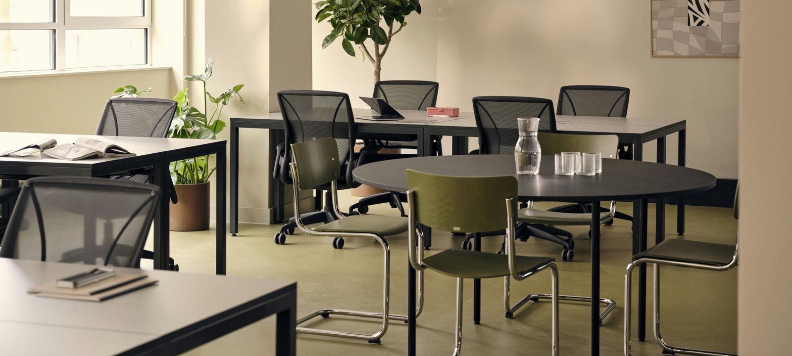 2 Riding House St, London - Image 1