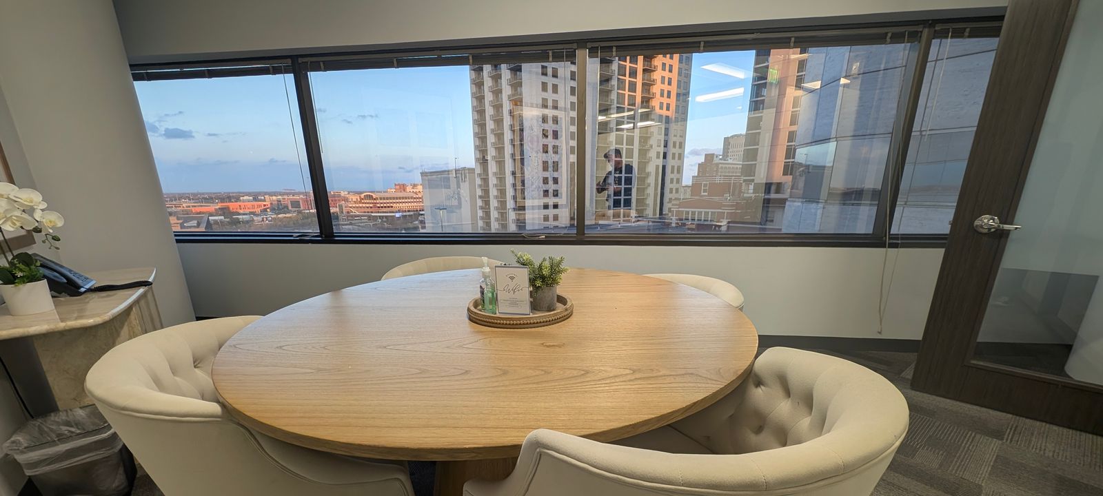 440 Louisiana Street, Houston - Image 1