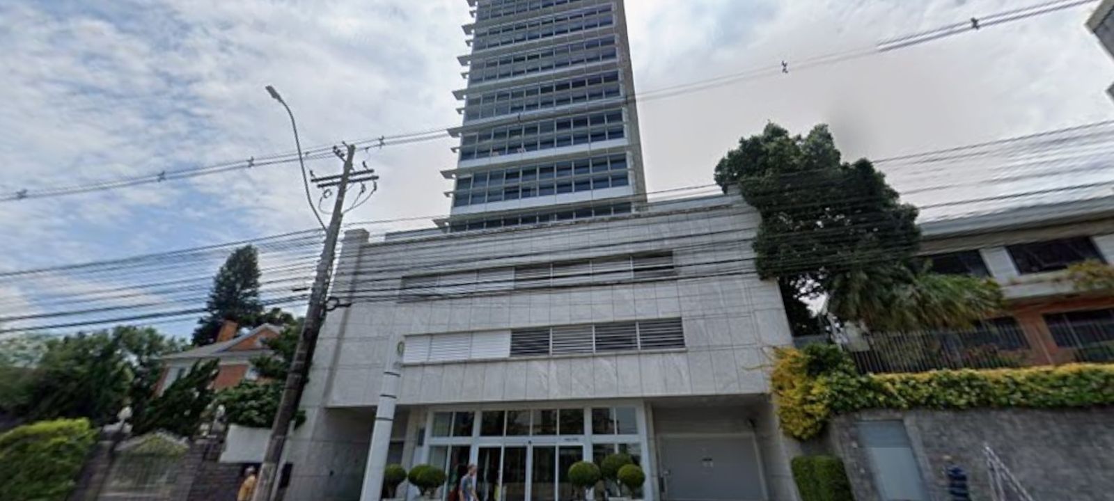 1942 Carlos Gomes Avenida Tres Figueiras, Porto Alegre - Image 1