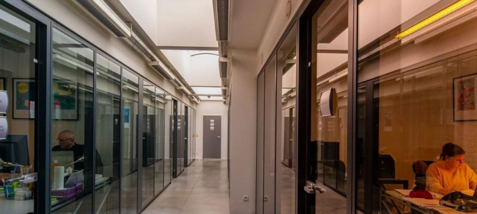 19 Av Des Volontaires, Auderghem - Image 1