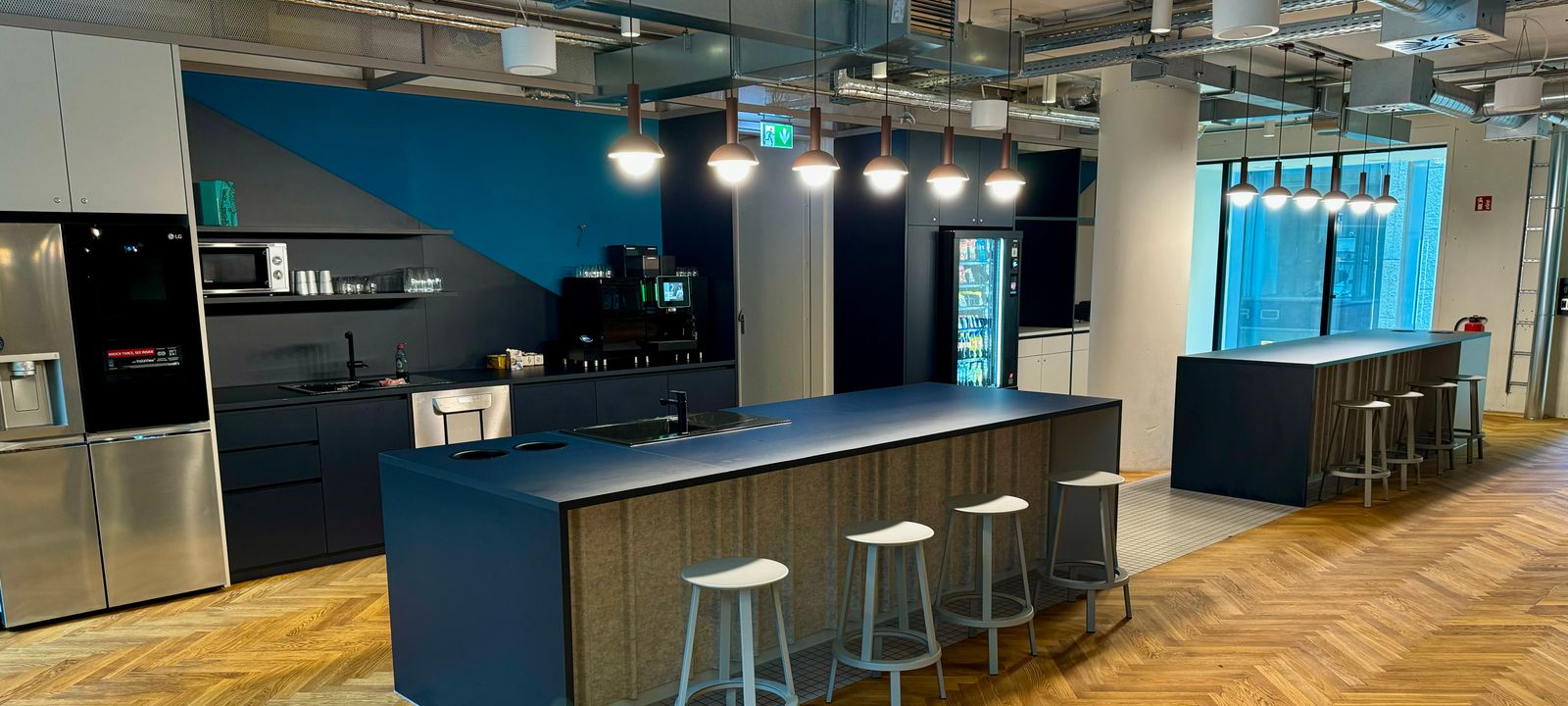 13-19 Neue Rothofstraße, Frankfurt Am Main - Image 1