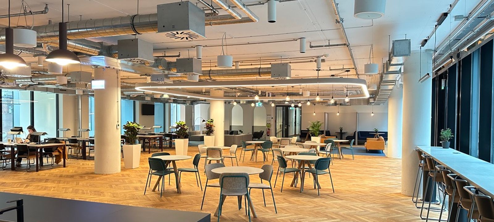 13-19 Neue Rothofstraße, Frankfurt Am Main - Image 1