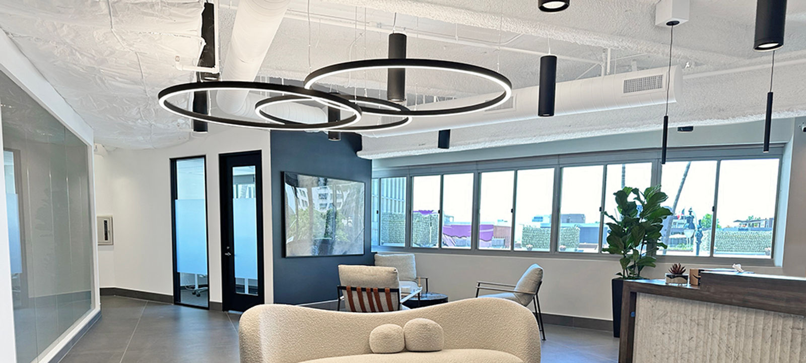 9465 Wilshire Boulevard, Beverly Hills - Image 1